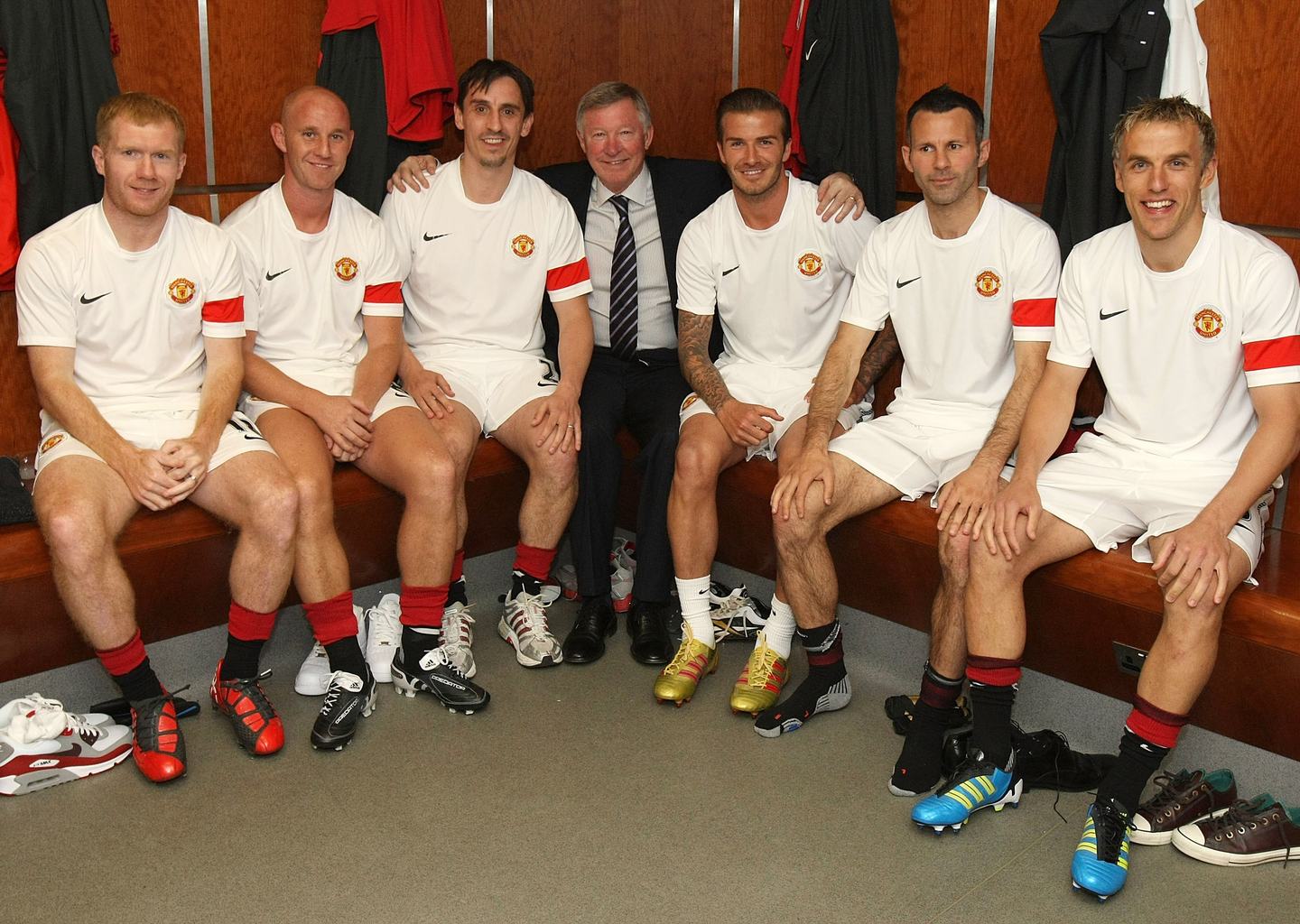 Sir Alex Ferguson fiai a mai napig szoros kapcsolatban állnak egymással, sőt közös klubjuk is van