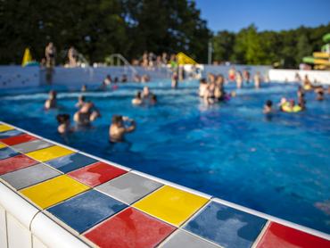 Edge of swimming pool in summer