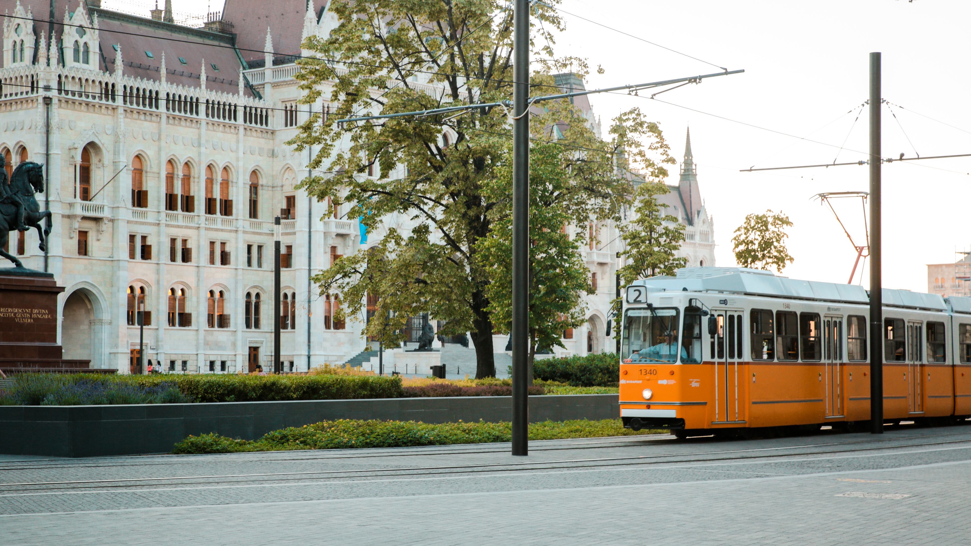 Átrendeződnek a parlamenti pénzek: milliárdos Tisza-frakció, zsugorodó Fidesz-KDNP keret