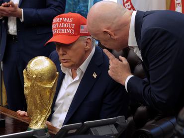 Donald Trump és Gianni Infantino a Fehér Házban 2025. augusztus 22-én