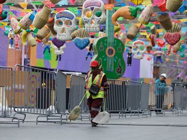 View of the FIFA Fan Fest construction in Mexico City's Zocalo, on June 8, 2026. The Fan Fest is set to be inaugurated on June 11, 2026, in anticipation of the 2026 World Cup. (Photo by Gerardo Vieyra/NurPhoto via Getty Images)
