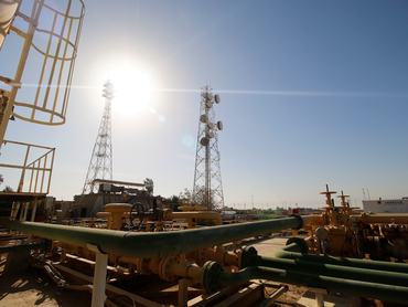 BASRA, IRAQ - JANUARY 12 : A general view of a natural gas pipeline, which is newly constructed and located 50 kilometers far from the city center in Basra, Iraq on January 12, 2017. Daily, 30 millions cubic meters natural gas is exported from the pipeline. (Photo by Haidar El Asadi/Anadolu Agency/Getty Images)