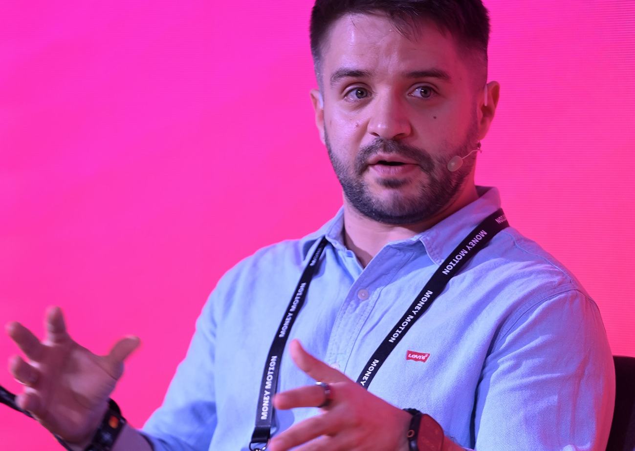 Biás Csongor, a Startup Hungary vezetője a zágrábi Money Motion konferencián.