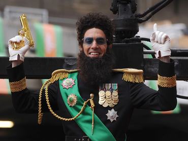 Sacha Baron Cohen A diktátor világpremierjén a Royal Festival Hallban, 2012. május 10-én Londonban, Angliában
