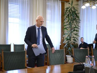 Budapest, 2026. május 11.Tanács Zoltán tudományos és technológiai miniszterjelölt kinevezés elõtti meghallgatásán az Országgyûlés digitalizációs és technológiai bizottságának ülésén az Országházban 2026. május 11-én.MTI/Bodnár Boglárka