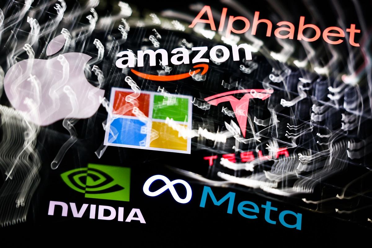 Leépítések után újabb fordulat: brutálisan visszavágták a felvételeket a techcégek