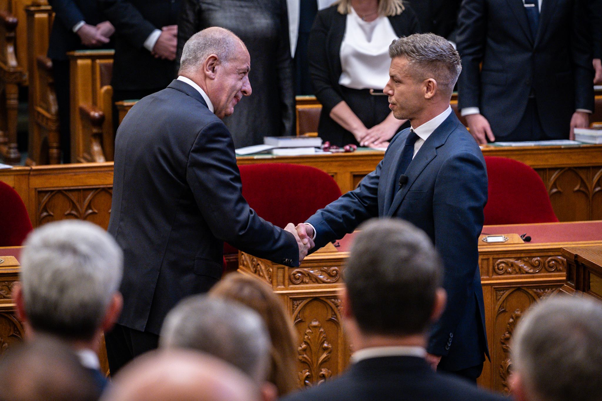 Magyar Péter átvágta a gordiuszi csomót, de ezzel olyan csatát nyitott, amit Brüsszelben is feszülten figyelnek