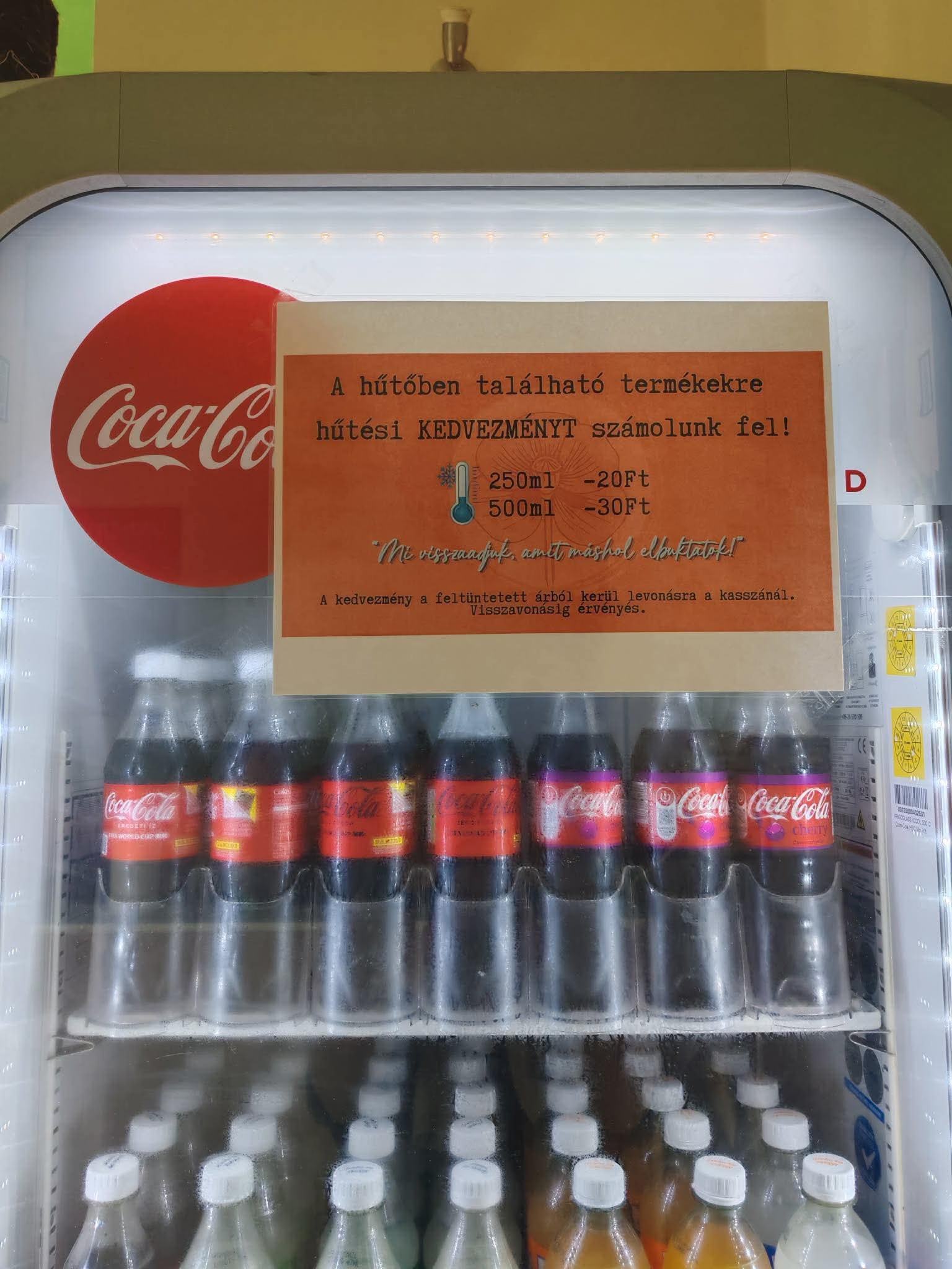 Cegléden így lett „árháború” a kánikulában: a hűtési díjra jött a frappáns válasz