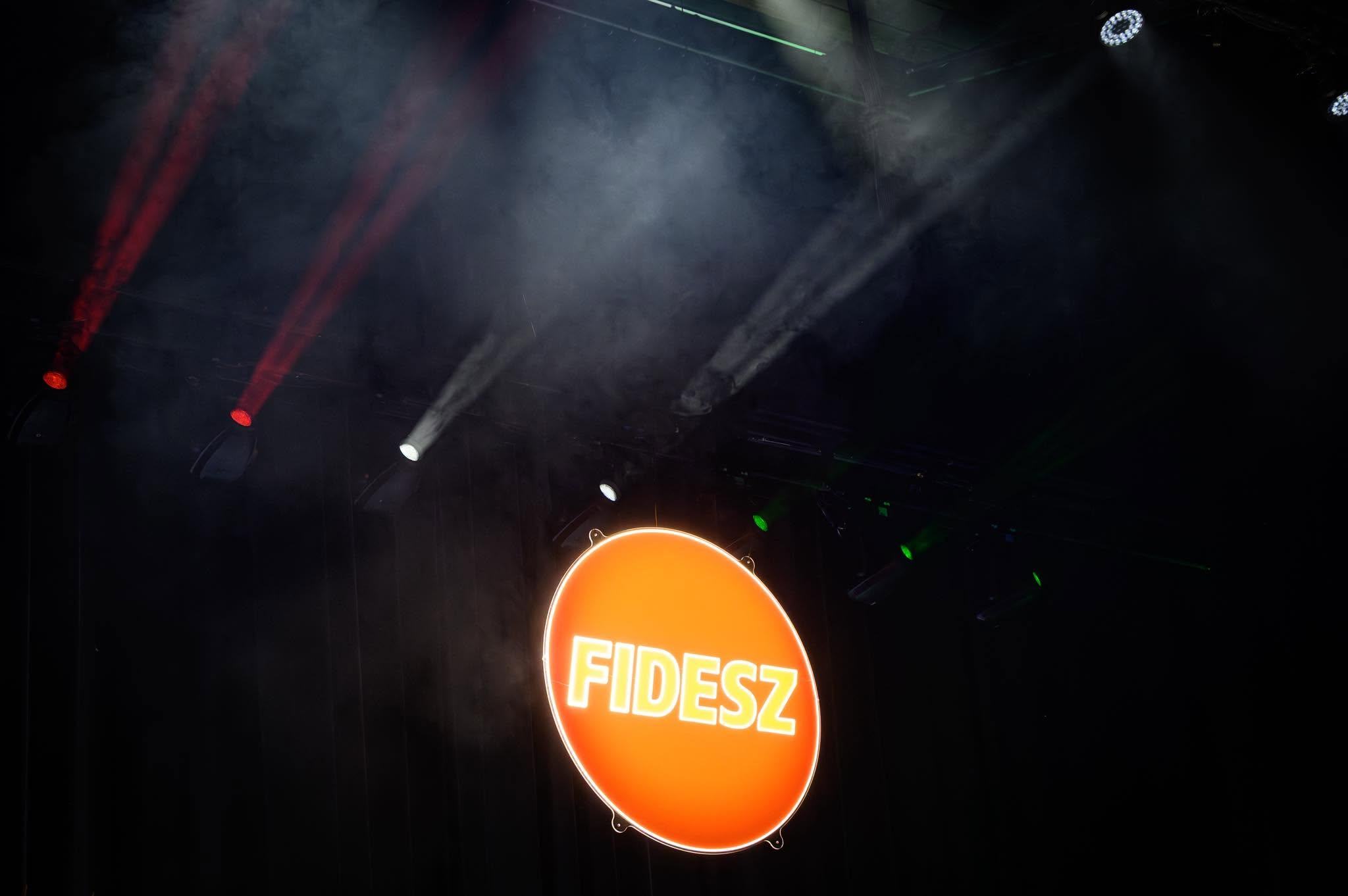 Minden erejével védi az NKA-pályázatokat a Fidesz-frakció