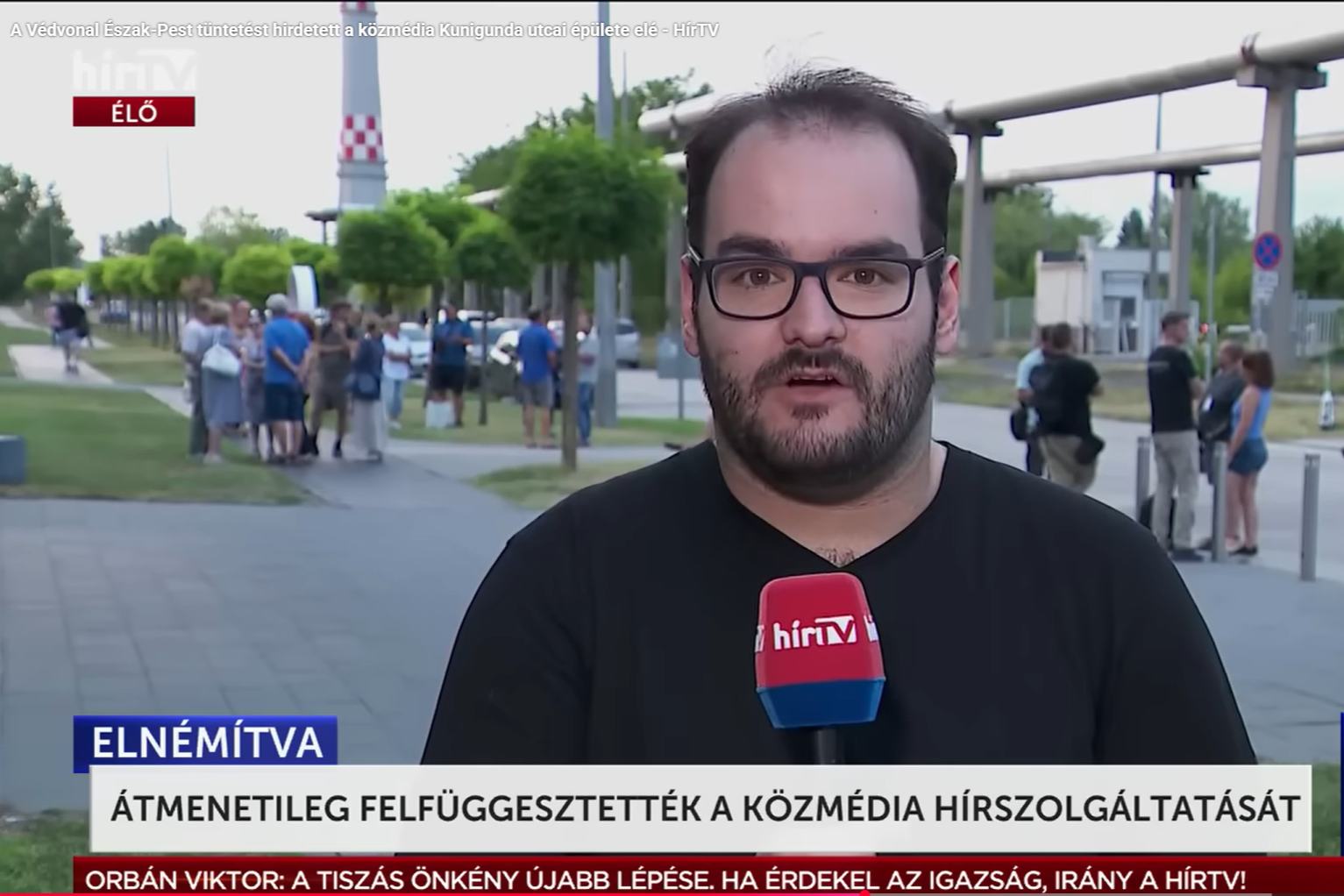Alig mentek el az MTVA-székház elé, a Fidesz is elhatárolódott a tüntetéstől