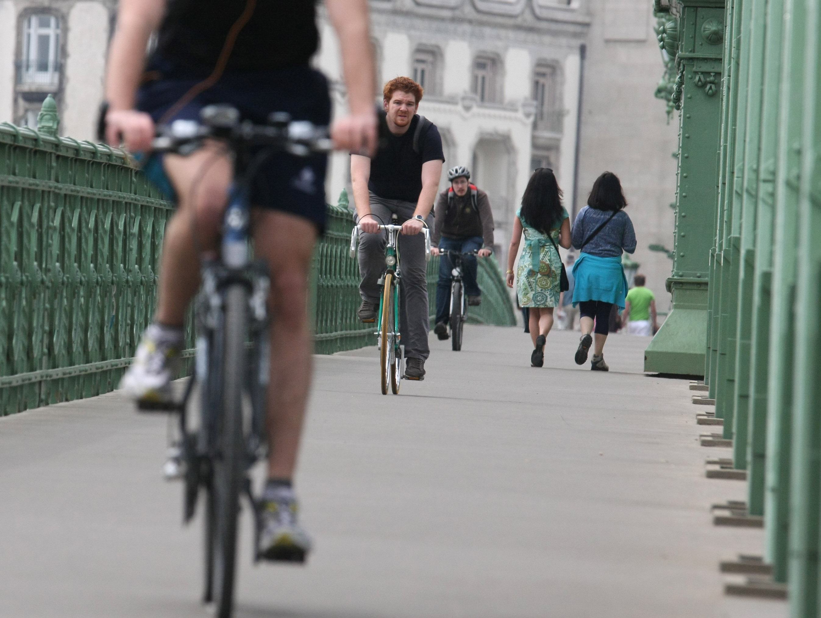Fél Budapest lezárásra készül – ezt ajánlják a dugó elkerüléséhez