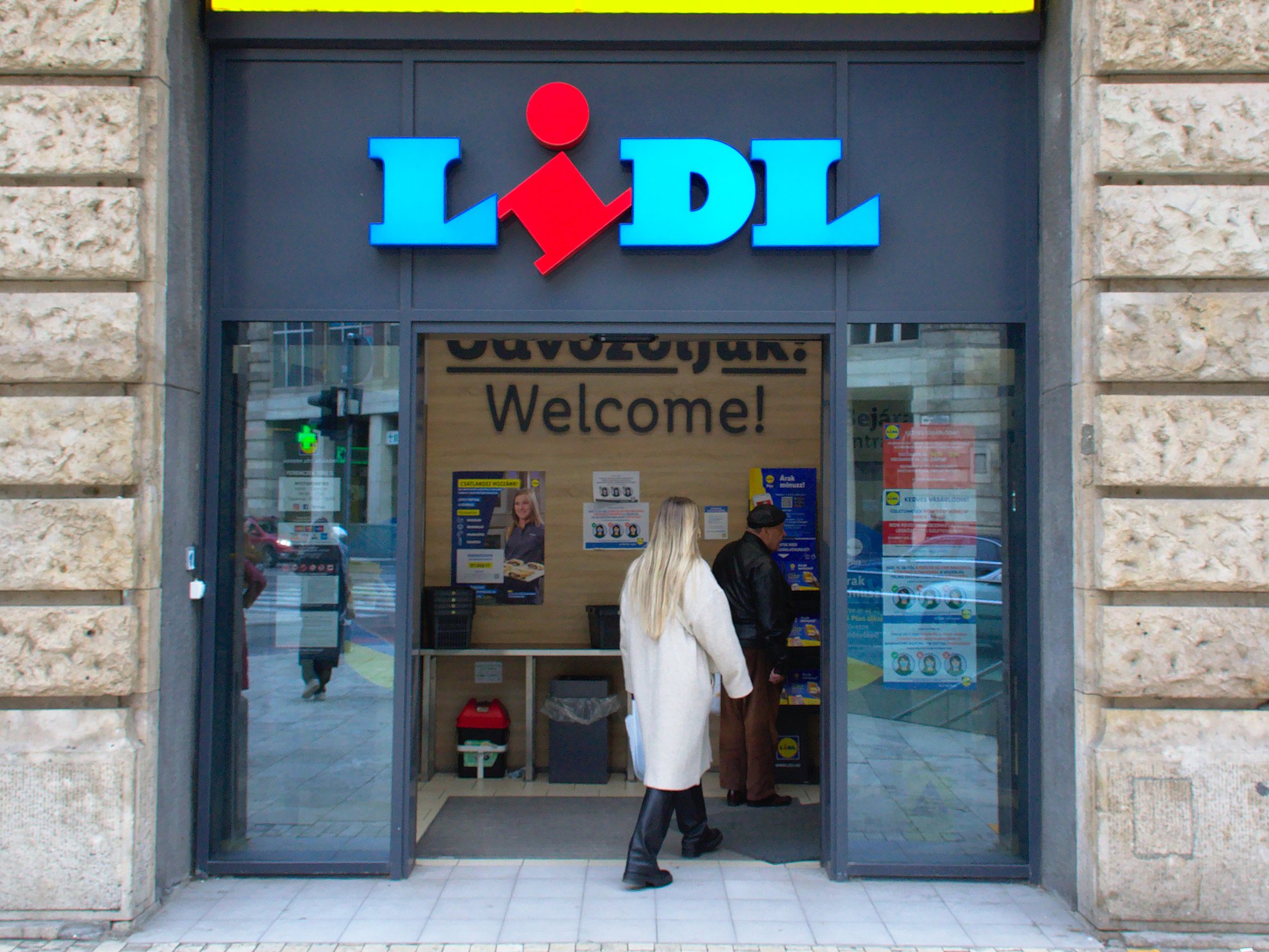 Figyelmezteti vásárlóit a Lidl: alattomos támadás érkezhet az elkövetkező hetekben