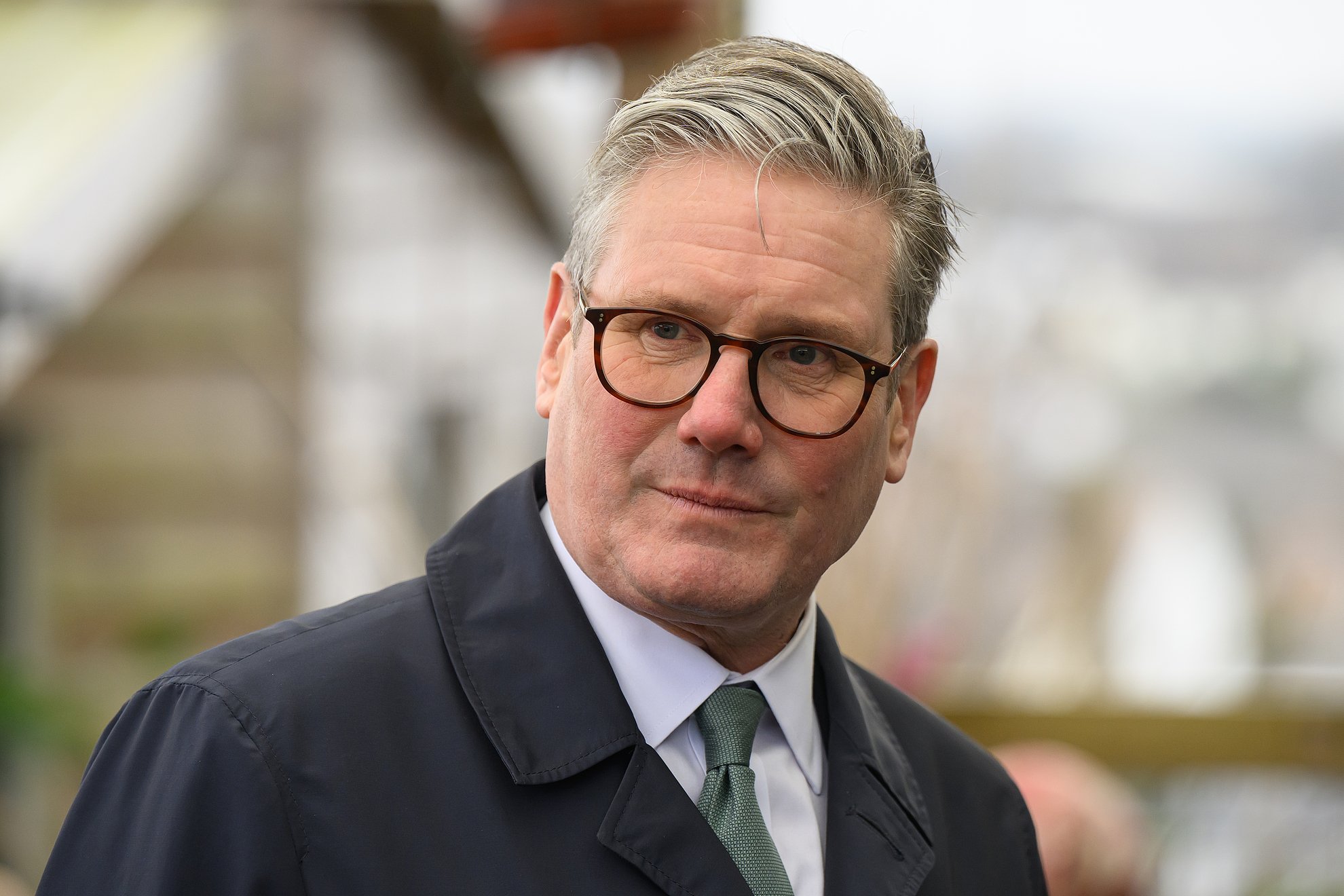 Hatalmas a káosz a briteknél: új választást követelnek, Moszkva is megszólalt