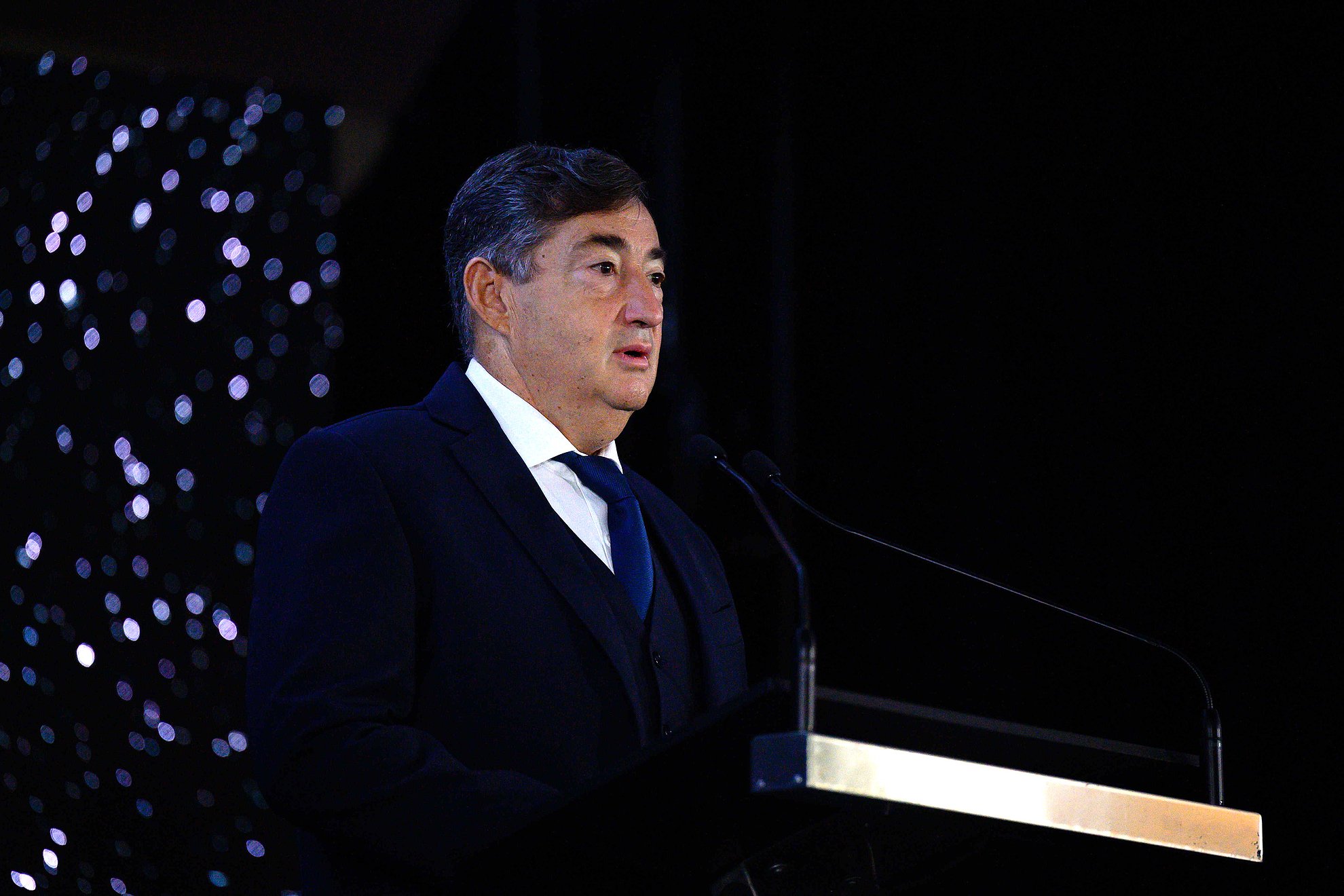 Mészáros Lőrinc kapcsolatba lépett Magyar Péterrel