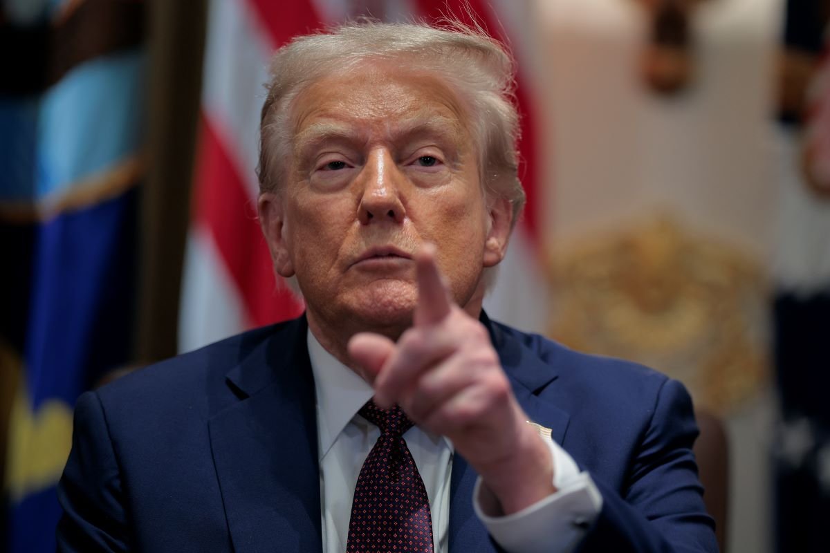 Fellángolt az iráni pokol: Trump újra lecsapott, már Bahreint, Kuvaitot is bombázzák