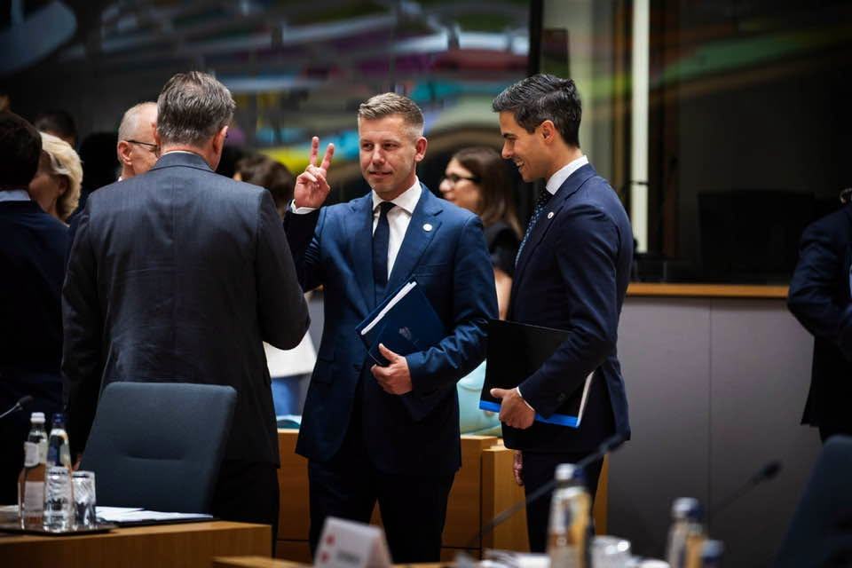 Magyar Péter: Meglepődnék, ha nem lenne olyan fideszes, akit börtönbüntetésre ítélnek