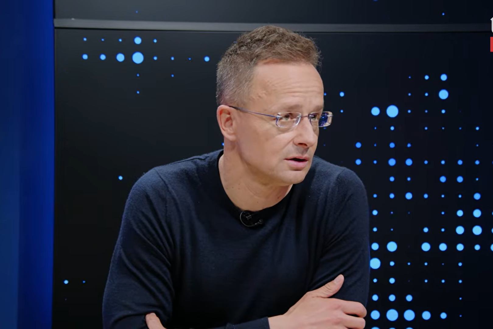 Szijjártó kitart Orbán mellett, a bukás felelőseként viszont senkit nem nevezett meg